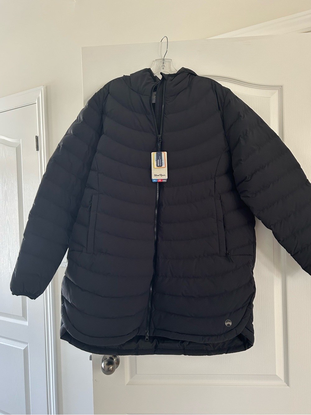 Women's Wind River 
Black Hooded Puffer Coat - Lightweight Warmth NWT